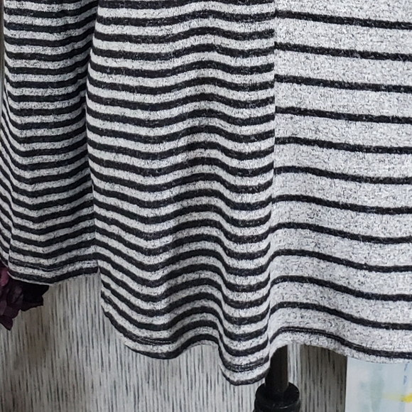 Lane Bryant Soft Swing Sweater, Size 18/20, NWT - Picture 8 of 8